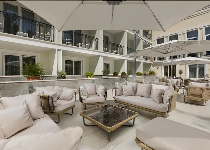 Crowne Plaza Budva By Ihg